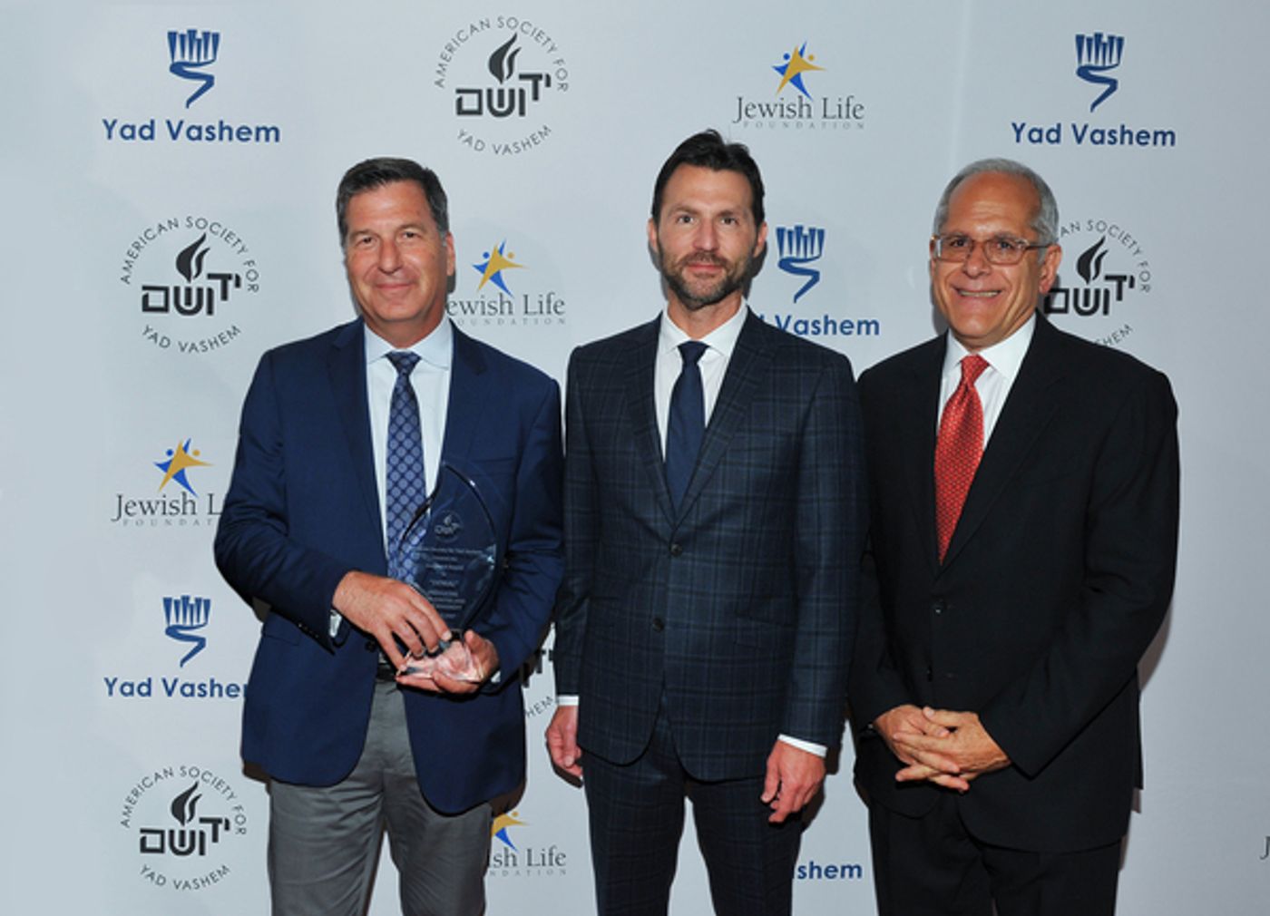 Photo Flash: American Society for Yad Vashem Gala Honors KISS Co-Founder Gene Simmons and More Photo Flash: American Society for Yad Vashem Gala Honors KISS Co-Founder Gene Simmons and More Image