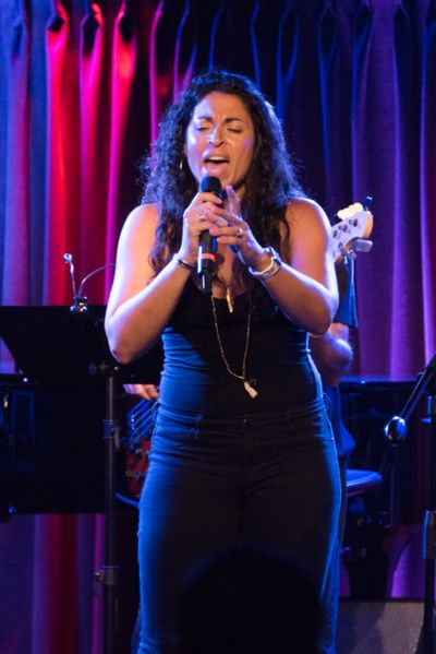 Stephanie Klemons Photo