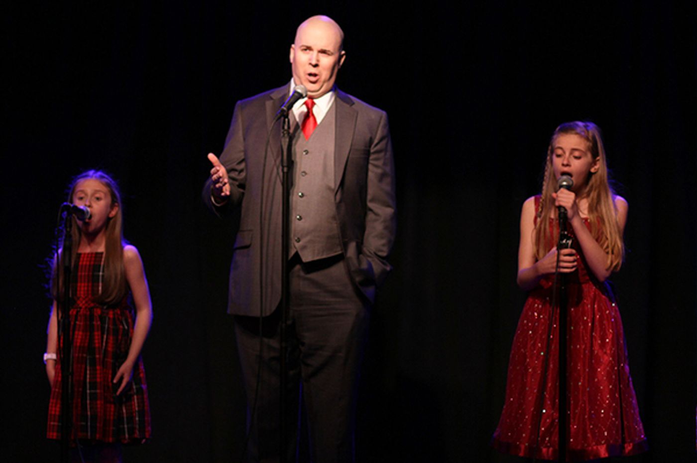 Photo Flash: The Cast of ANNIE WARBUCKS present Concert to Benefit Children's Aid Society  Image
