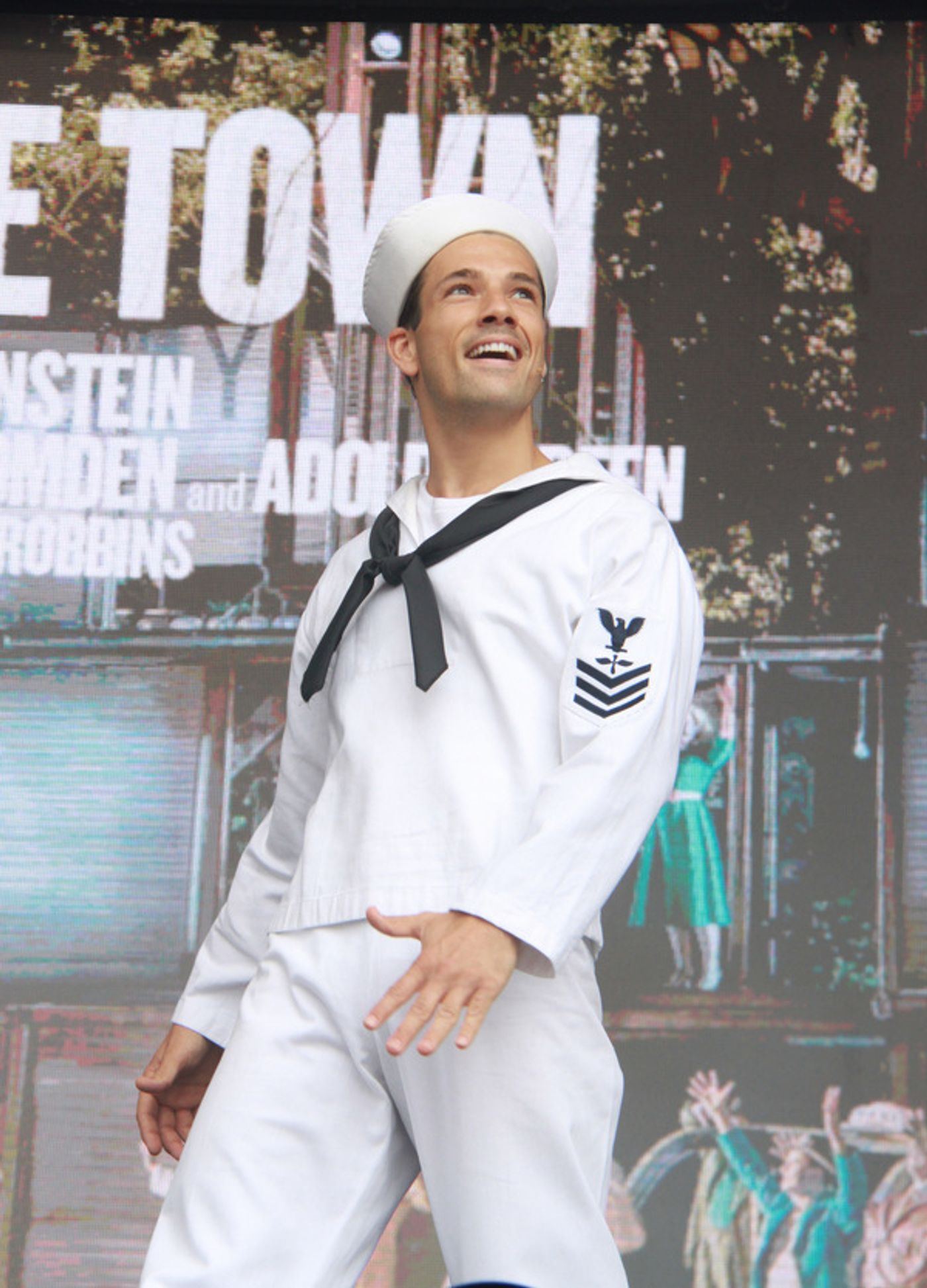 Photo Flash: ALADDIN and ON THE TOWN Take On West End Live  Image