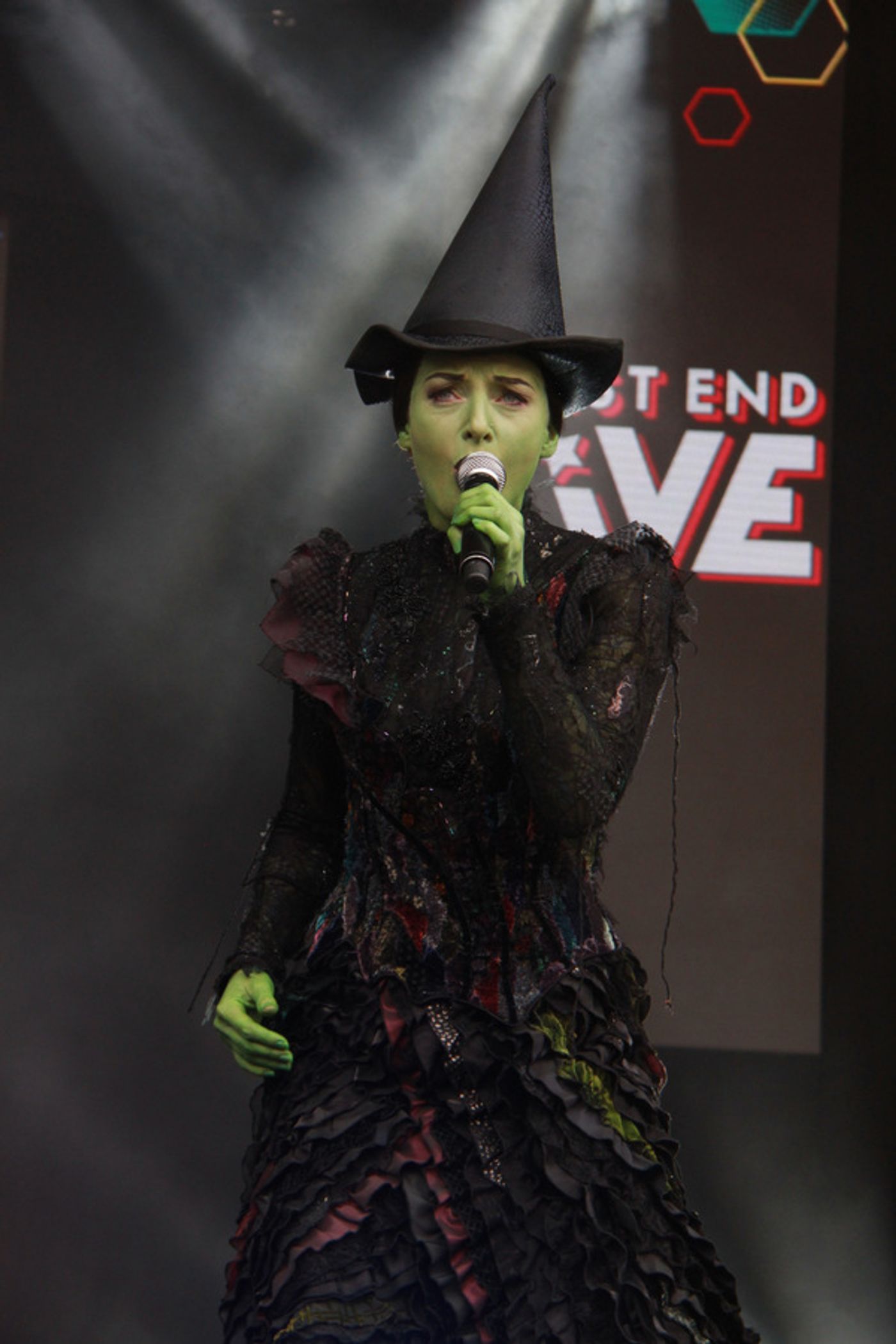 Photo Flash: AN AMERICAN IN PARIS and WICKED Thrill at West End Live Photo Flash: AN AMERICAN IN PARIS and WICKED Thrill at West End Live Image