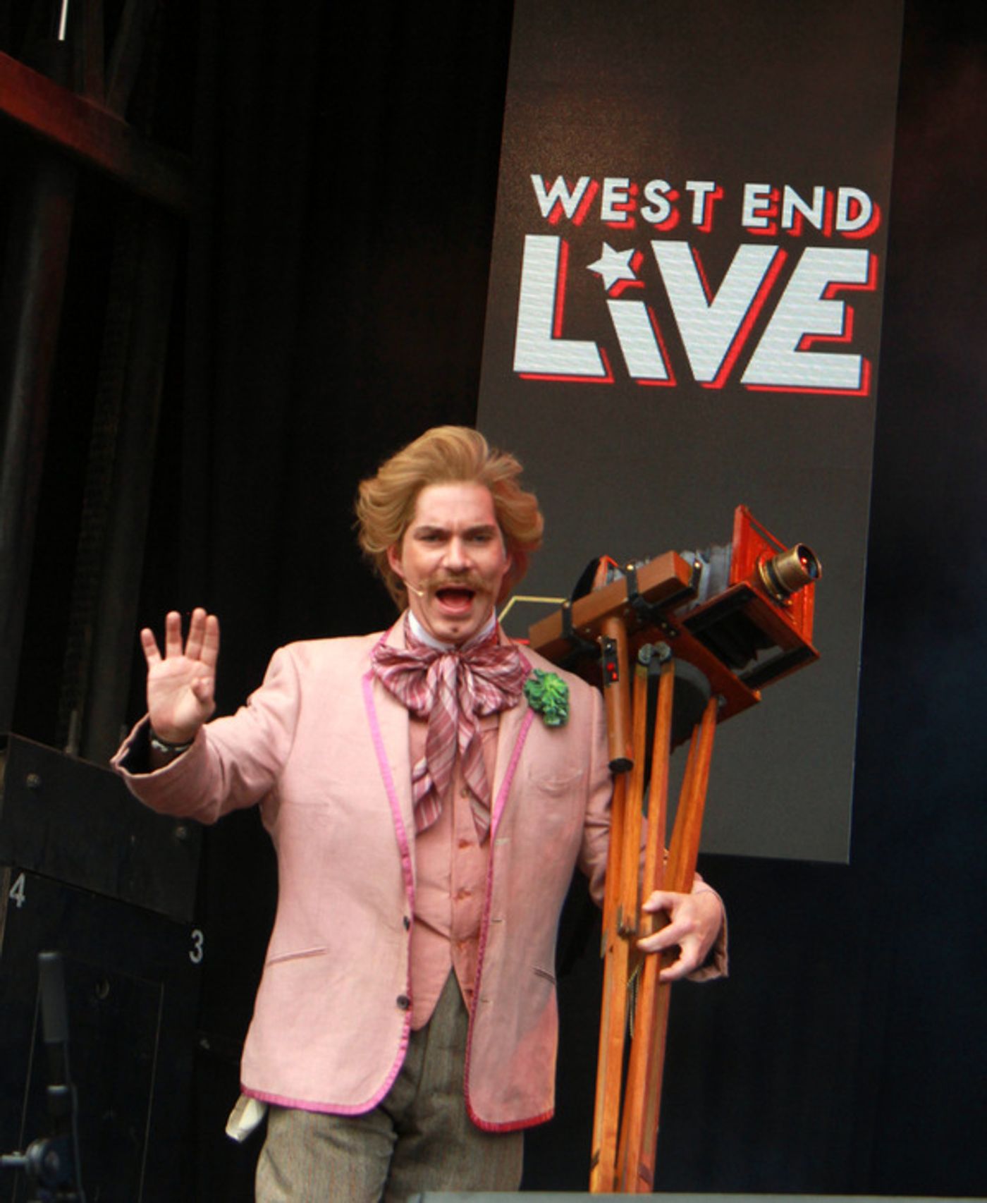 Photo Flash: Flash Bang Wallop! HALF A SIXPENCE Plays WEST END LIVE 2017  Image