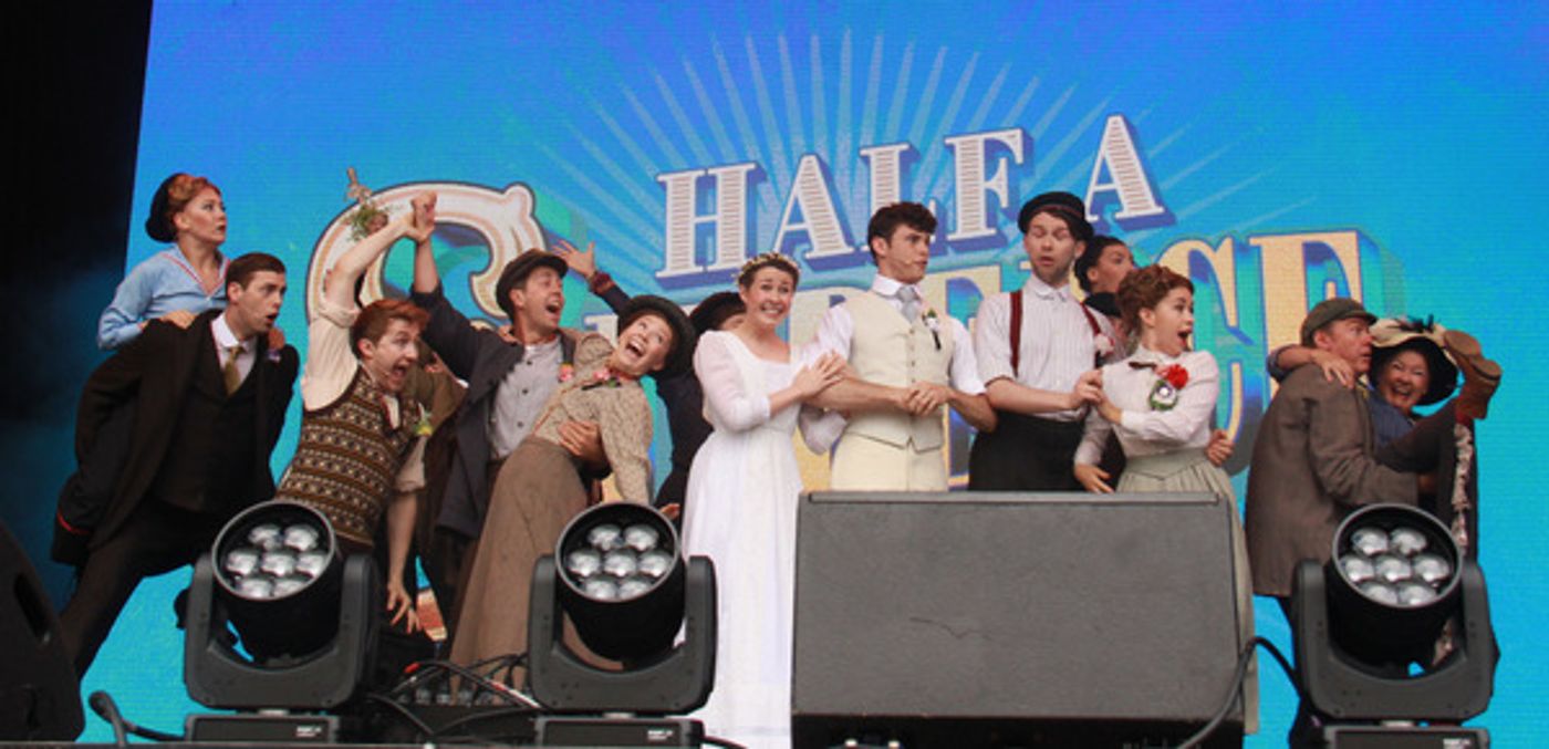 Photo Flash: Flash Bang Wallop! HALF A SIXPENCE Plays WEST END LIVE 2017  Image