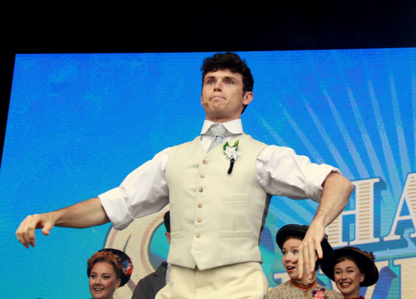 Photo Flash: Flash Bang Wallop! HALF A SIXPENCE Plays WEST END LIVE 2017  Image