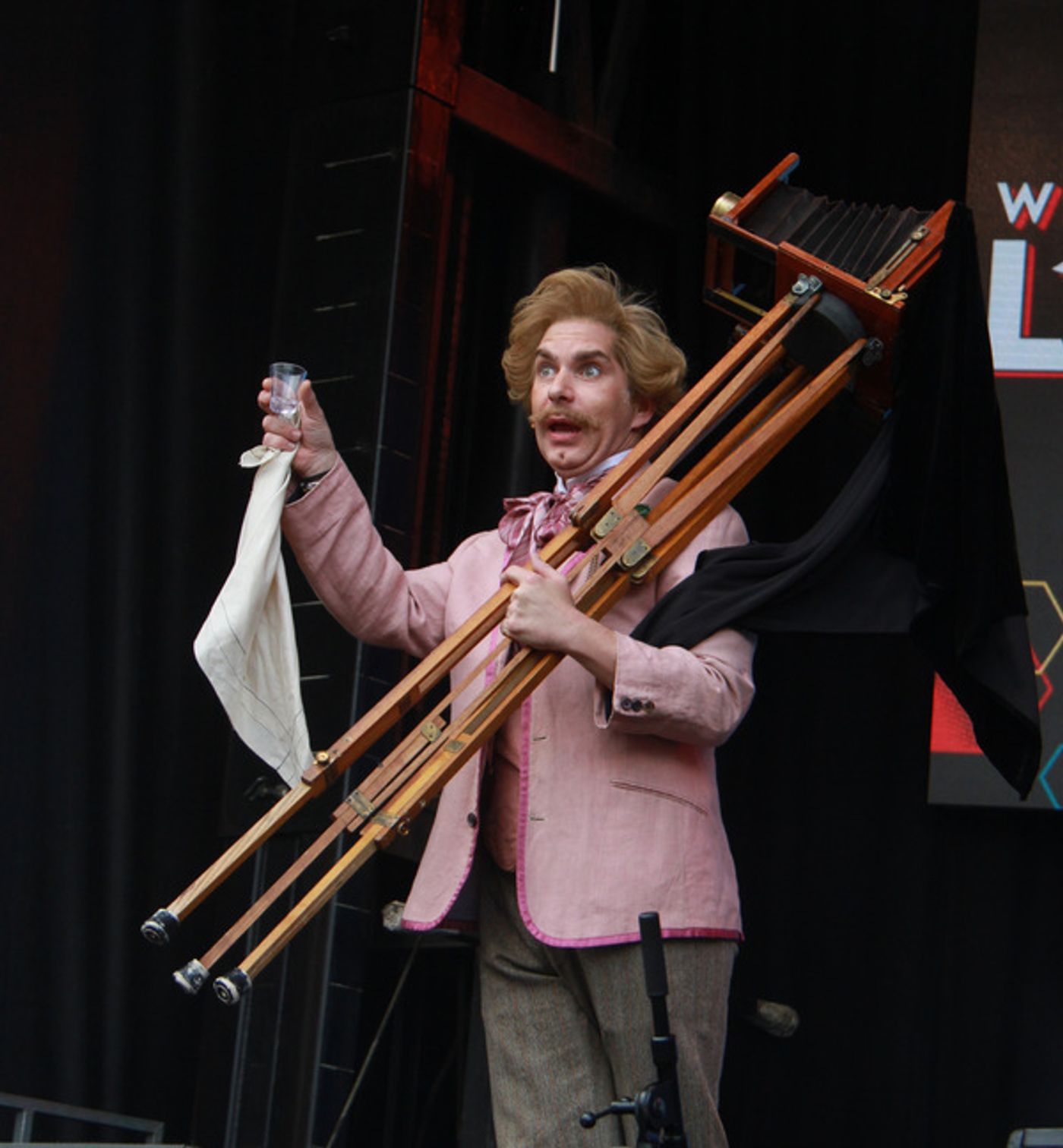 Photo Flash: Flash Bang Wallop! HALF A SIXPENCE Plays WEST END LIVE 2017  Image