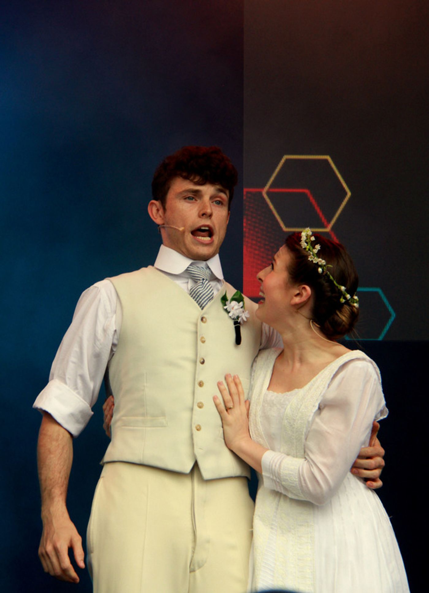 Photo Flash: Flash Bang Wallop! HALF A SIXPENCE Plays WEST END LIVE 2017  Image