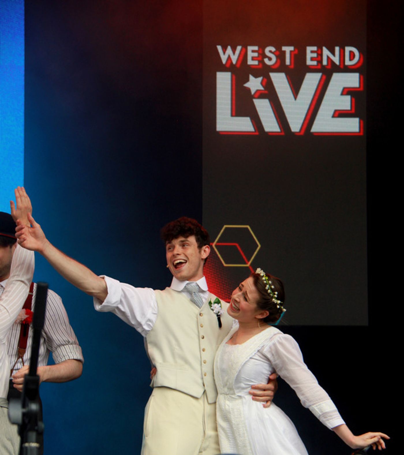 Photo Flash: Flash Bang Wallop! HALF A SIXPENCE Plays WEST END LIVE 2017  Image