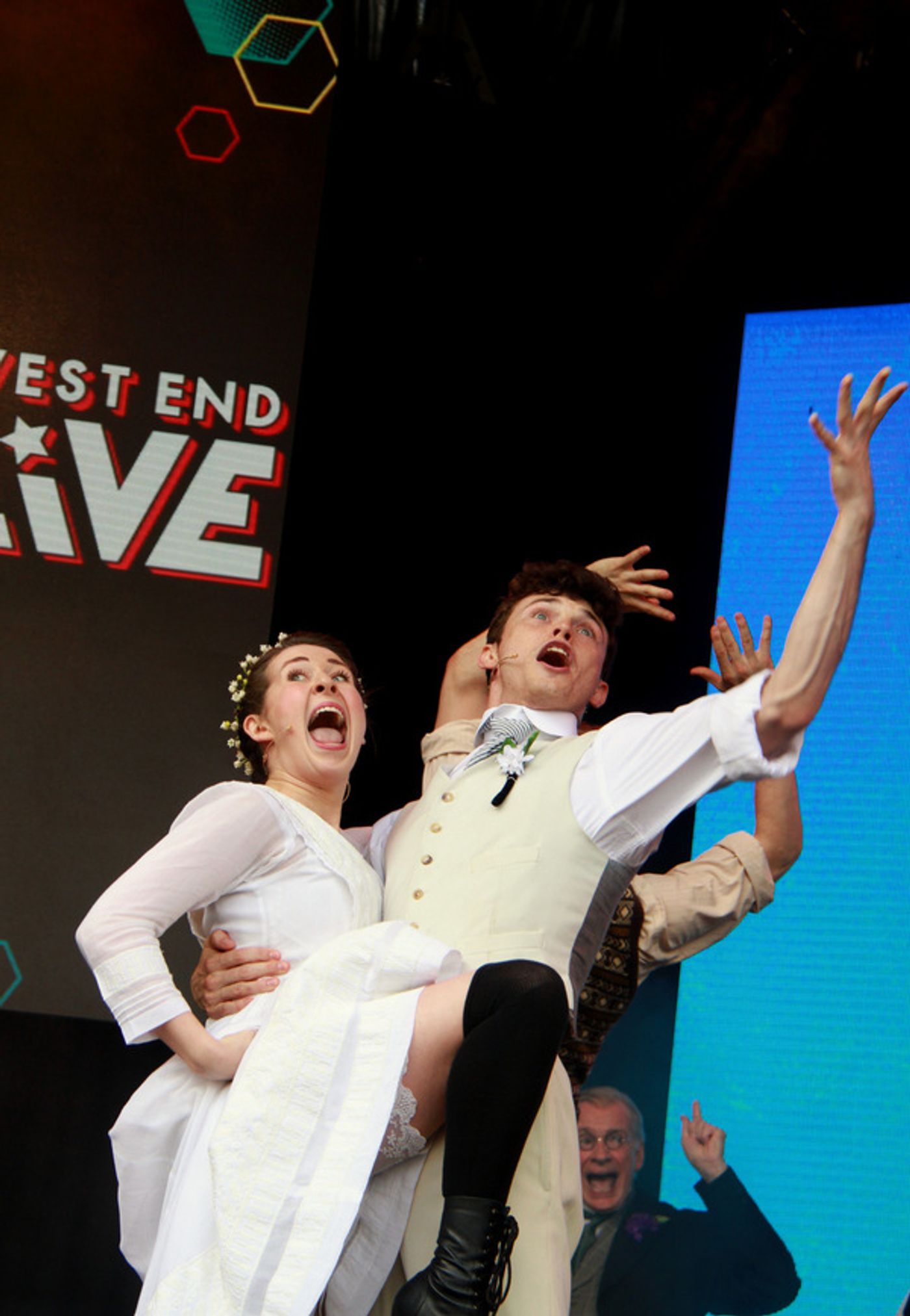 Photo Flash: Flash Bang Wallop! HALF A SIXPENCE Plays WEST END LIVE 2017  Image
