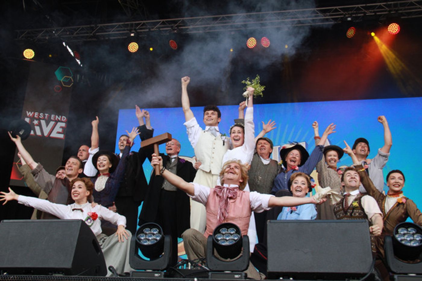 Photo Flash: Flash Bang Wallop! HALF A SIXPENCE Plays WEST END LIVE 2017  Image