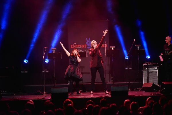 Kate Flannery and Jane Lynch Photo