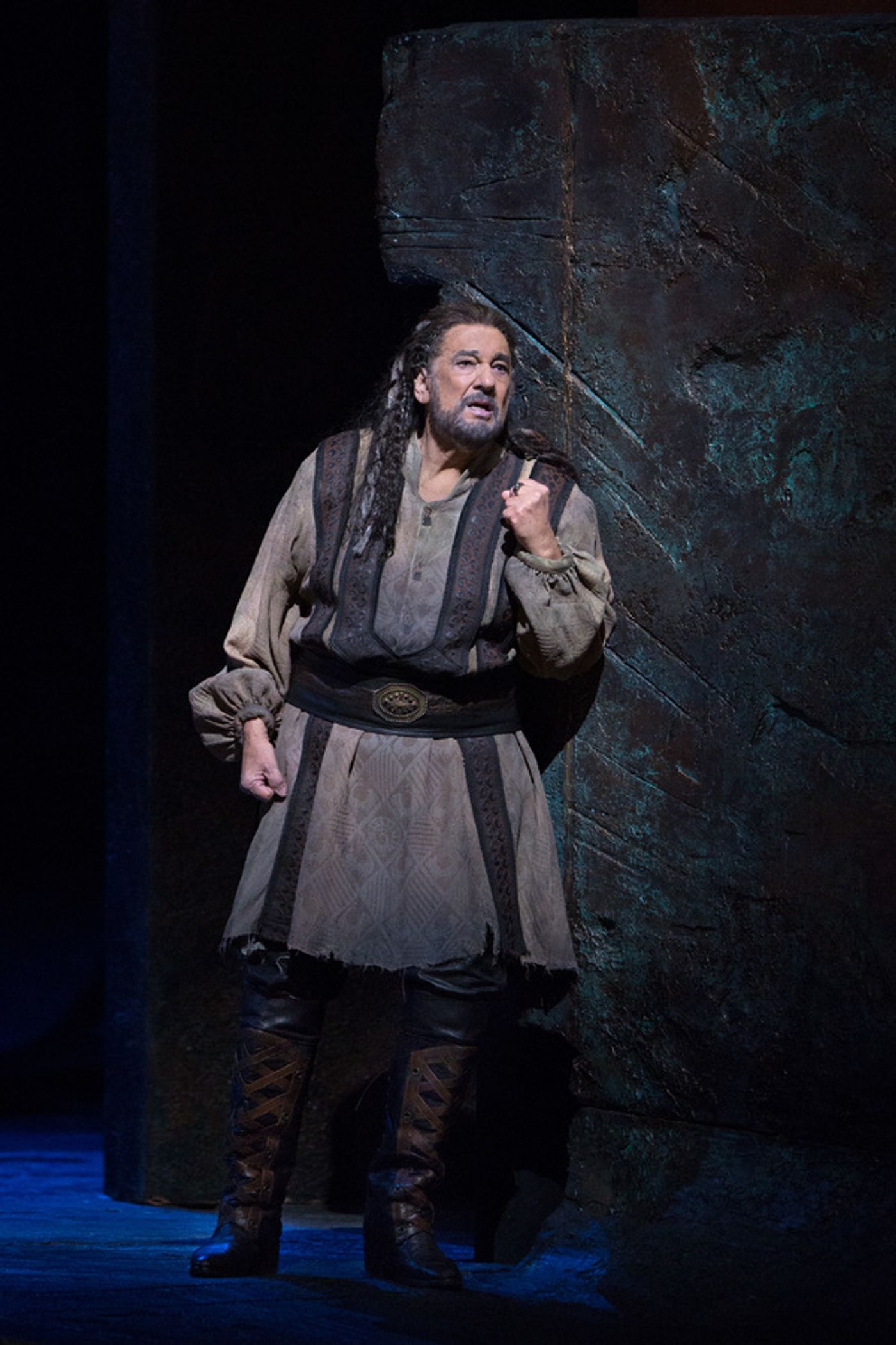Photo Flash: Plácido Domingo Returns to the Big Screen as the Title King in NABUCCO  Image