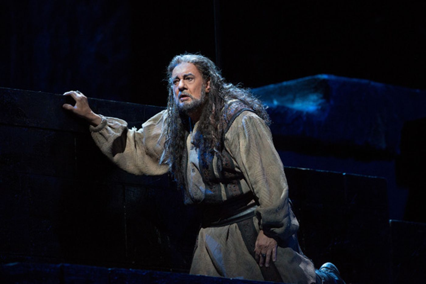 Photo Flash: Plácido Domingo Returns to the Big Screen as the Title King in NABUCCO  Image
