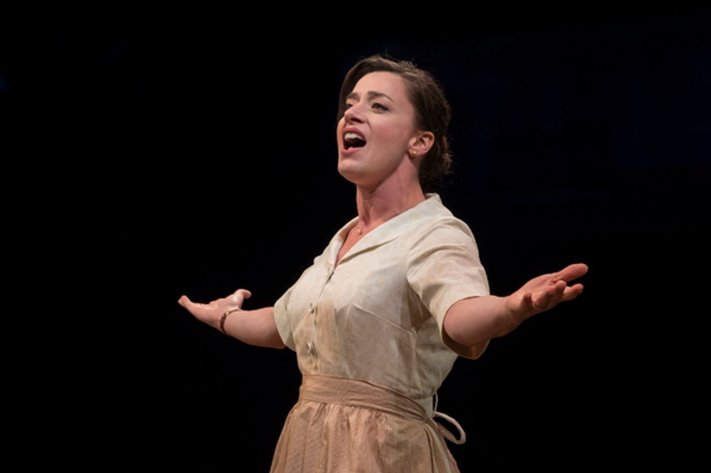 Photo Flash: THE BRIDGES OF MADISON COUNTY Comes to Marriott Theatre  Image