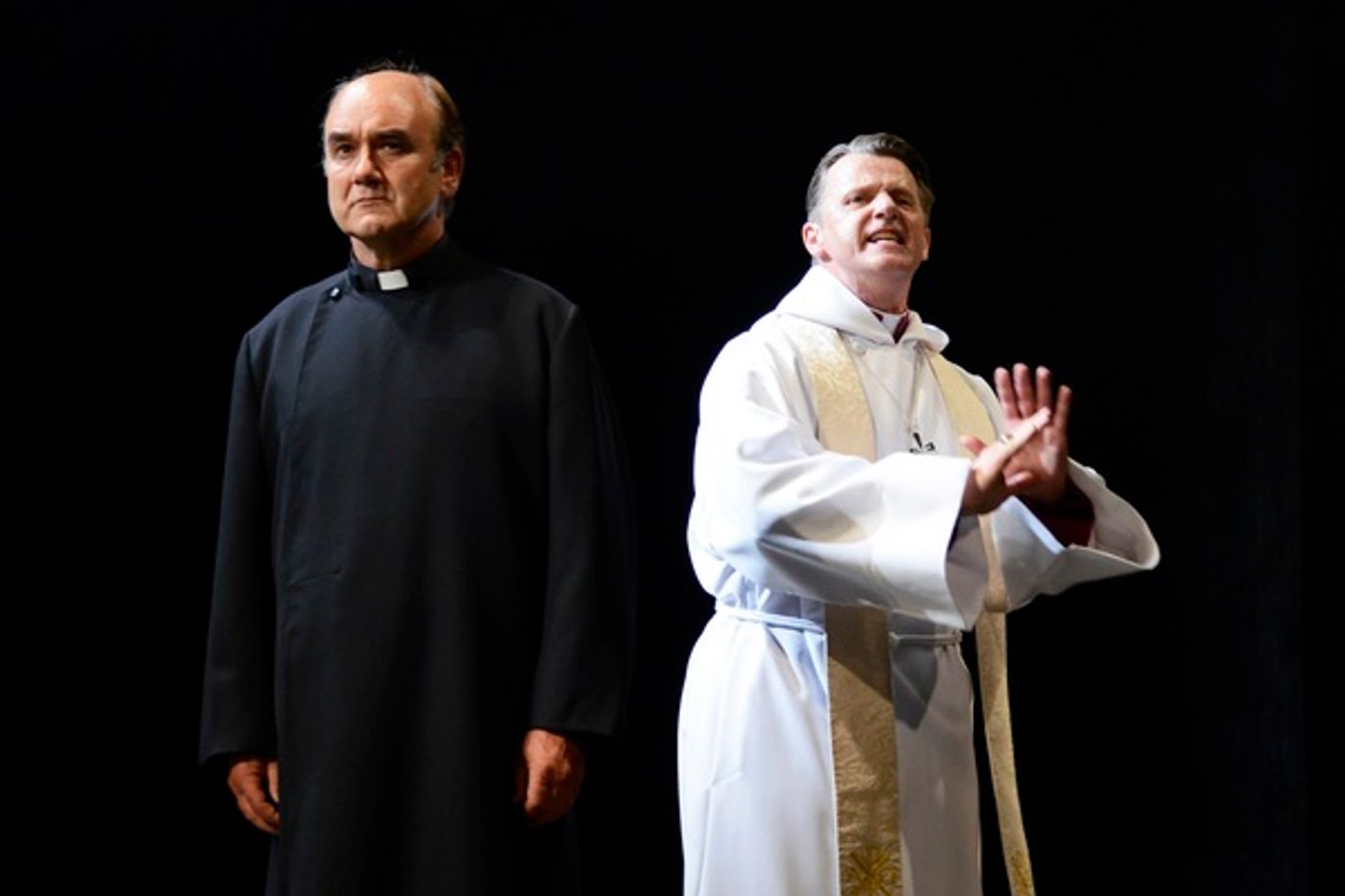 Photo Flash: First Look at RACING DEMON at Theatre Royal Bath  Image