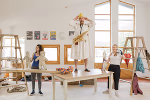 Lauren Silver, Brian Hargreaves and Leonie Spilsbury Photo