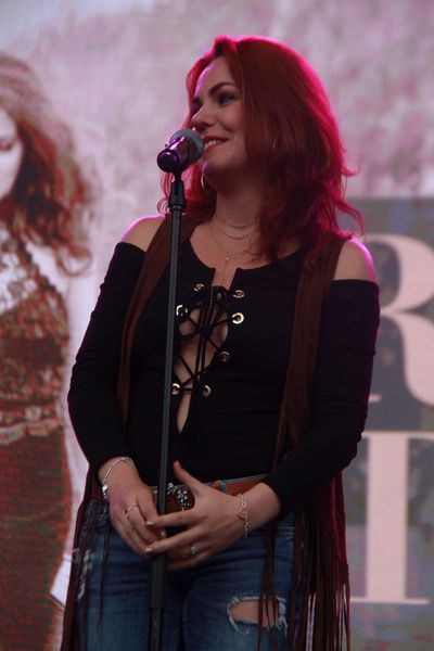 Rachel Tucker Photo