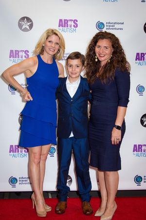 Tony Award winner Kelli O'Hara and her best friend Katie with Katie's son Finley @ BroadwayWorld Tony Award winner Kelli O'Hara and her best friend Katie with Katie's son Finley Photo