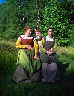 Ali Budge, John Ellis, Jennifer Hodges @ BroadwayWorld Ali Budge, John Ellis, Jennifer Hodges Photo