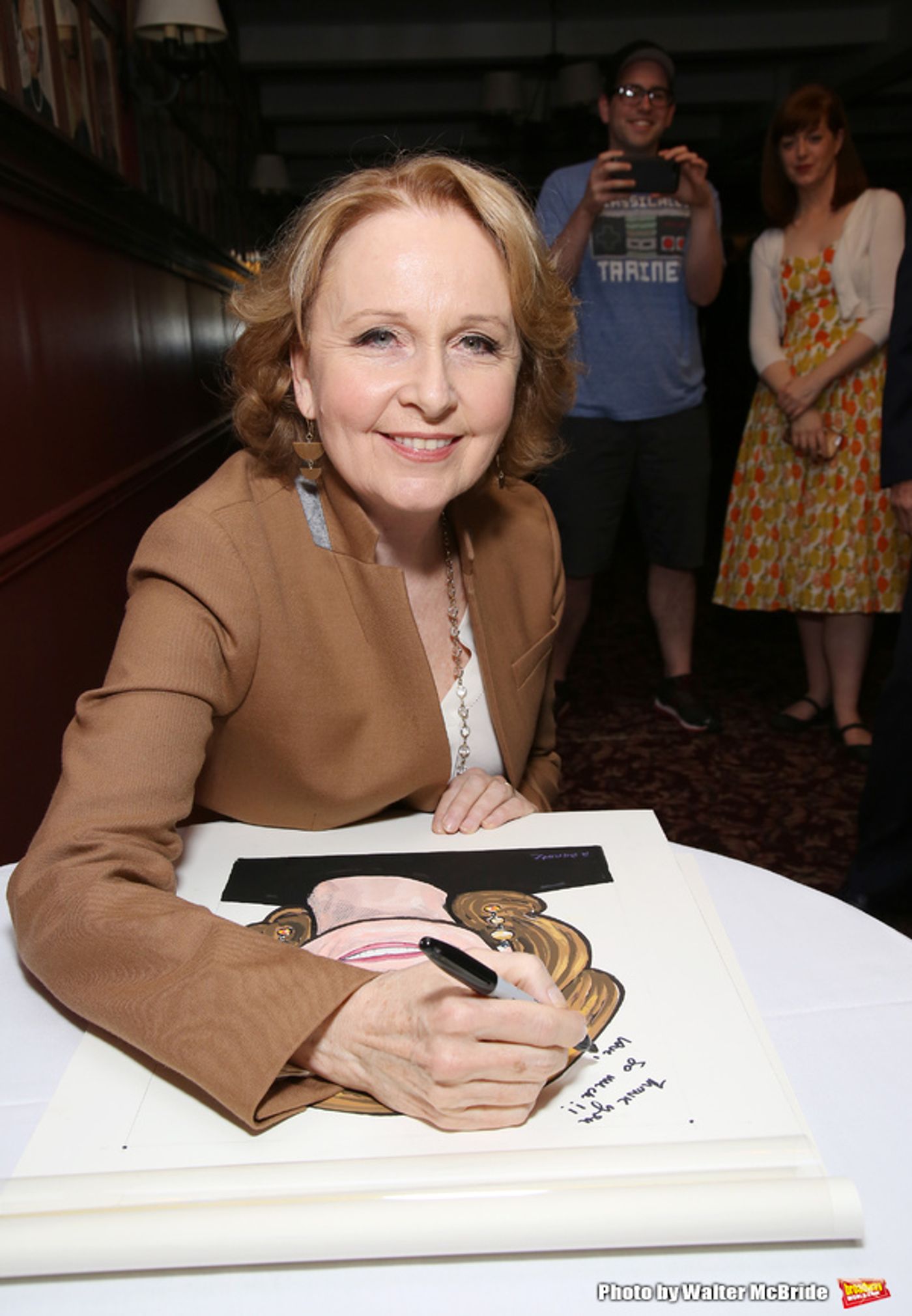 Photo Coverage: PRESENT LAUGHTER's Kate Burton Joins the Fabled Walls of Sardi's!  Image