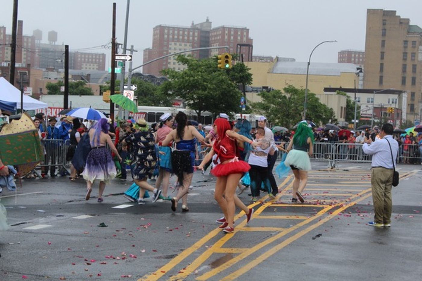 BWW Exclusive: Coney Island Gets Fishy for the Mermaid Parade!  Image
