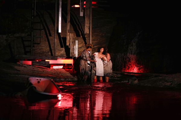 Jasmine Thomas, Maythinee Washington Photo