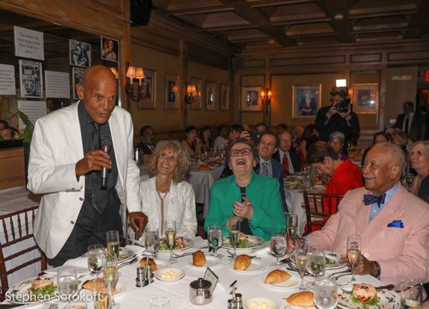 Photo Coverage: Gov. Cuomo, Harry Belafonte, and Others Join Friars In Saluting Mayor David Dinkins on His 90th  Image