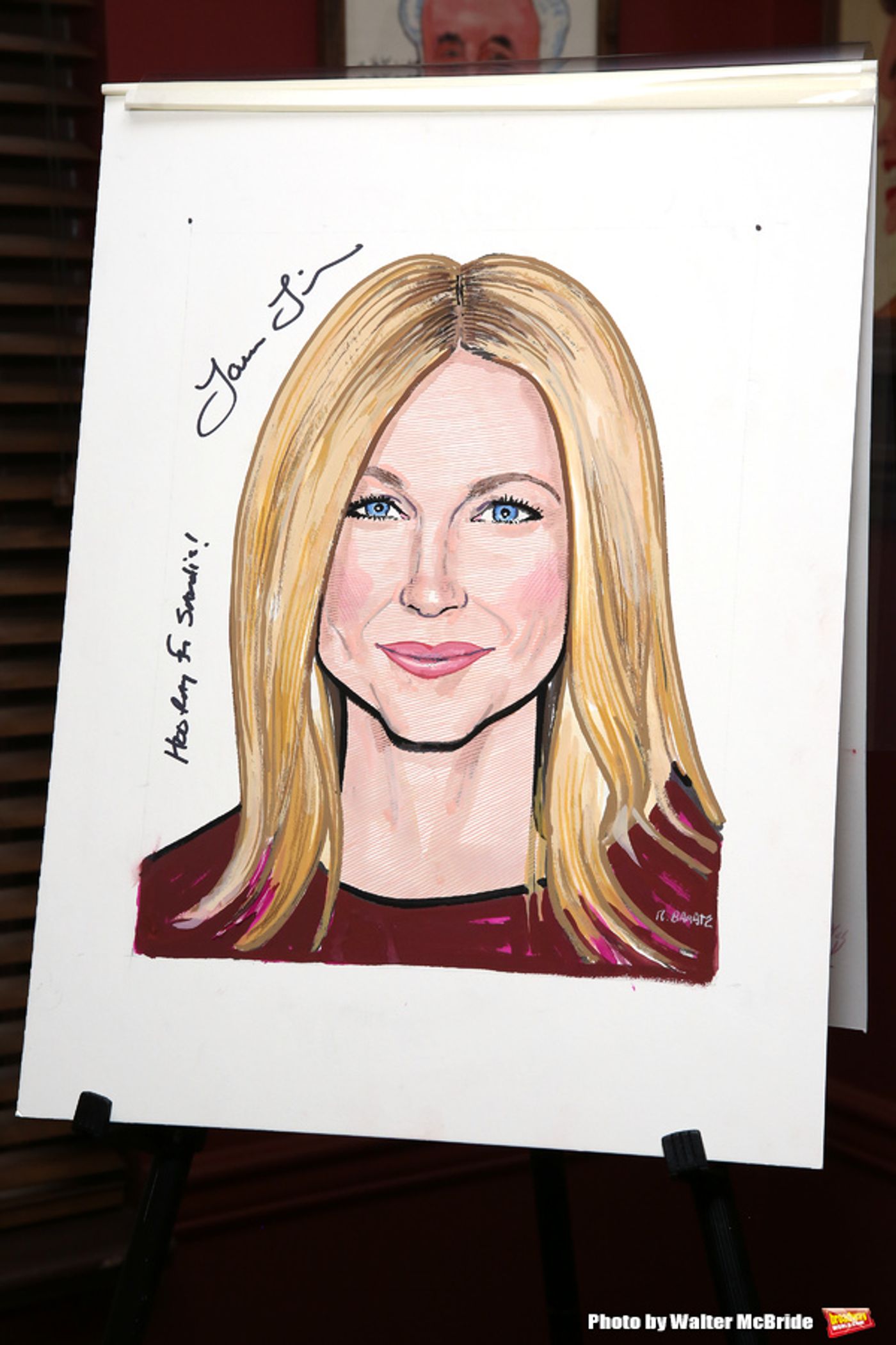Photo Coverage: Laura Linney and Cynthia Nixon Celebrate Their New Portraits at Sardi's!  Image