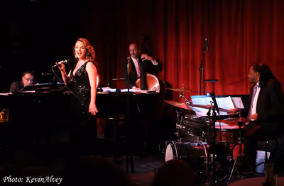Melissa Errico Photo