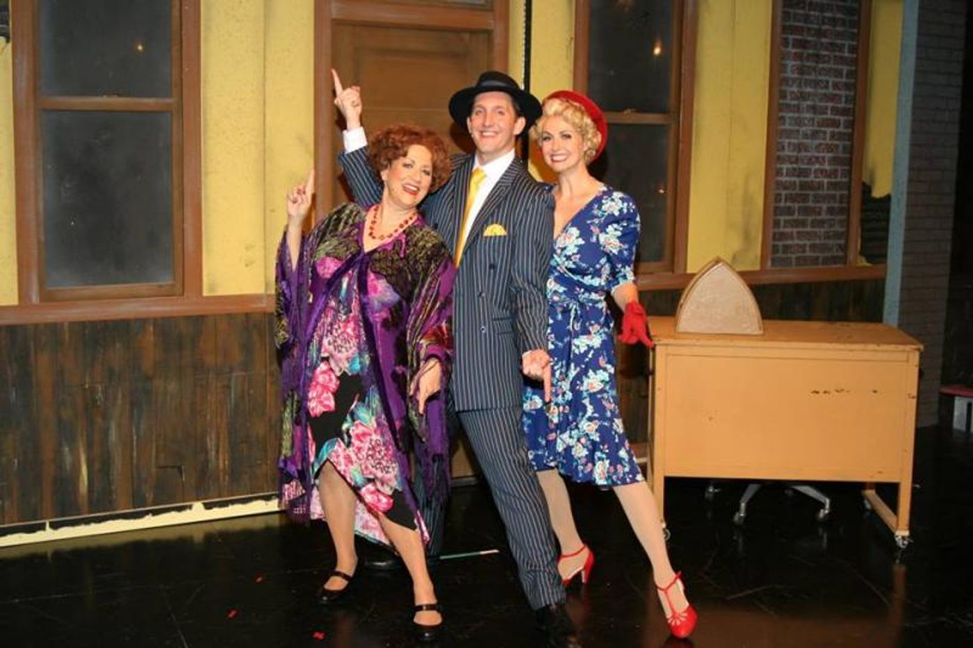 Review: Alhambra Dinner Theatre presents ANNIE  Image