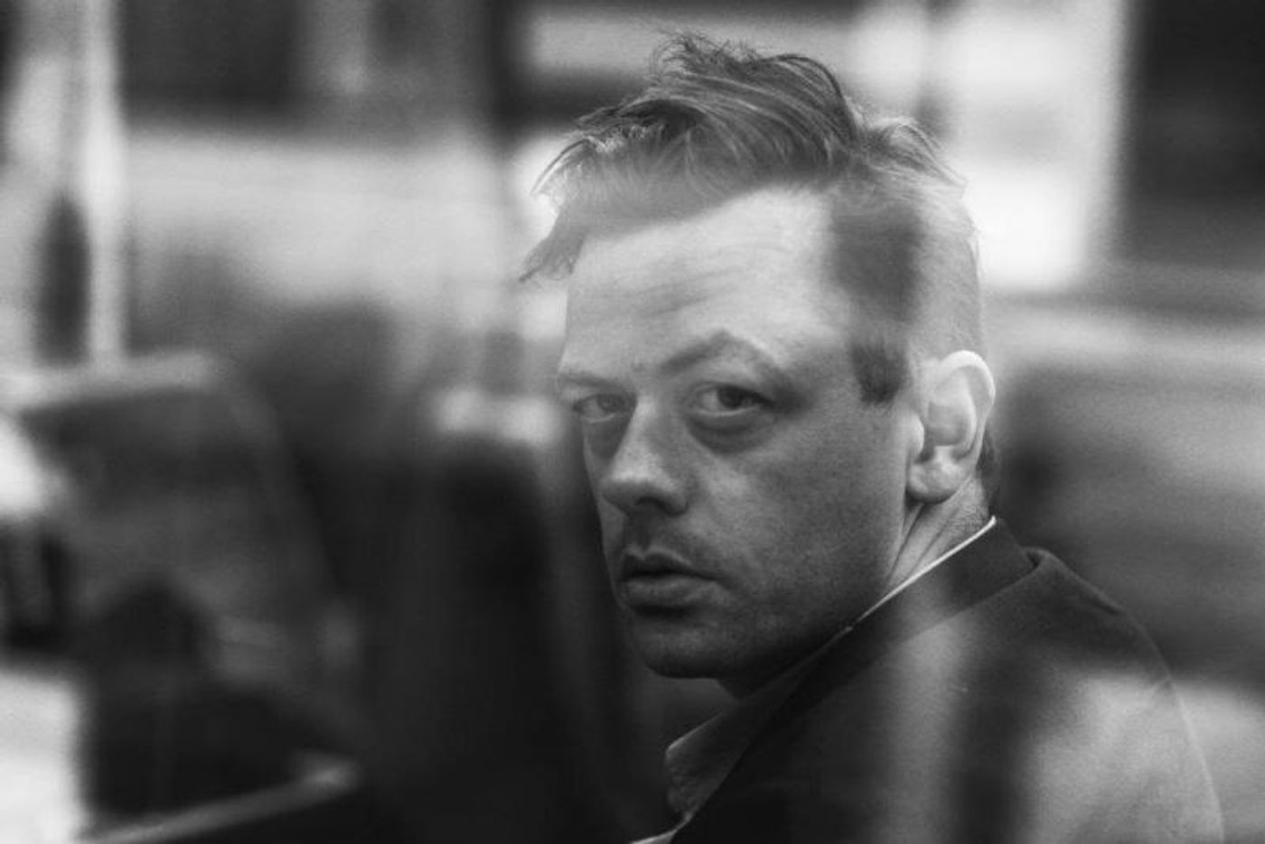 Jutting Directs McIntyre in SEA WALL at OZ Arts 7/20  Image