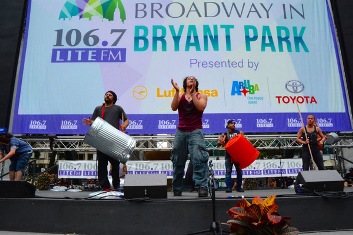 Photo Coverage: GROUNDHOG DAY, WICKED & More Help Kick Off the Summer at Broadway in Bryant Park!  Image