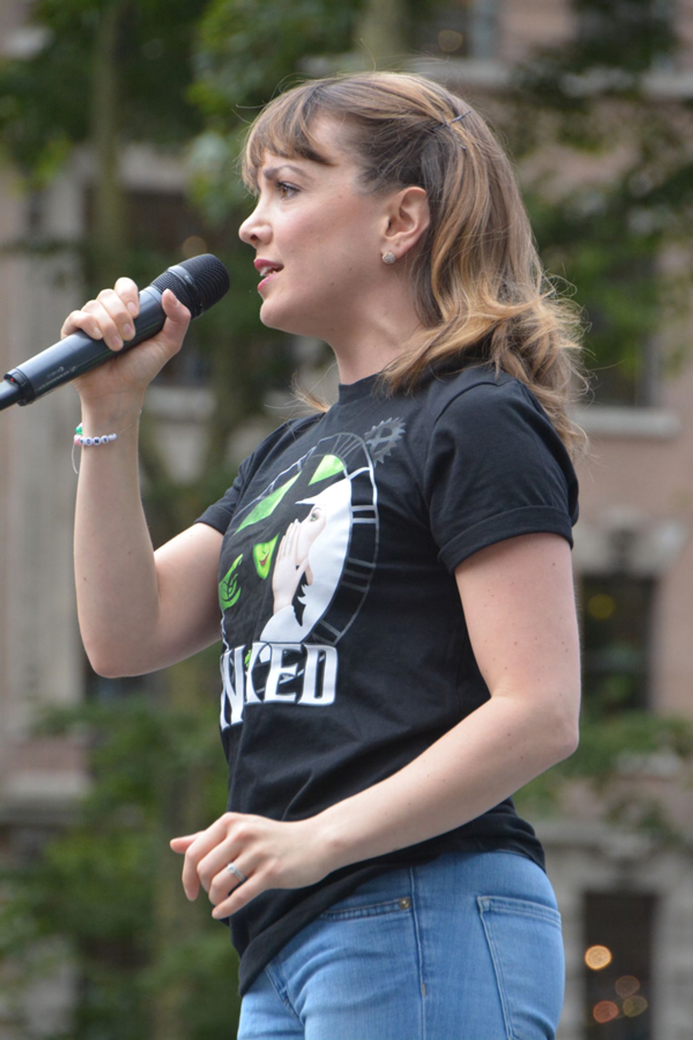 Photo Coverage: GROUNDHOG DAY, WICKED & More Help Kick Off the Summer at Broadway in Bryant Park!  Image