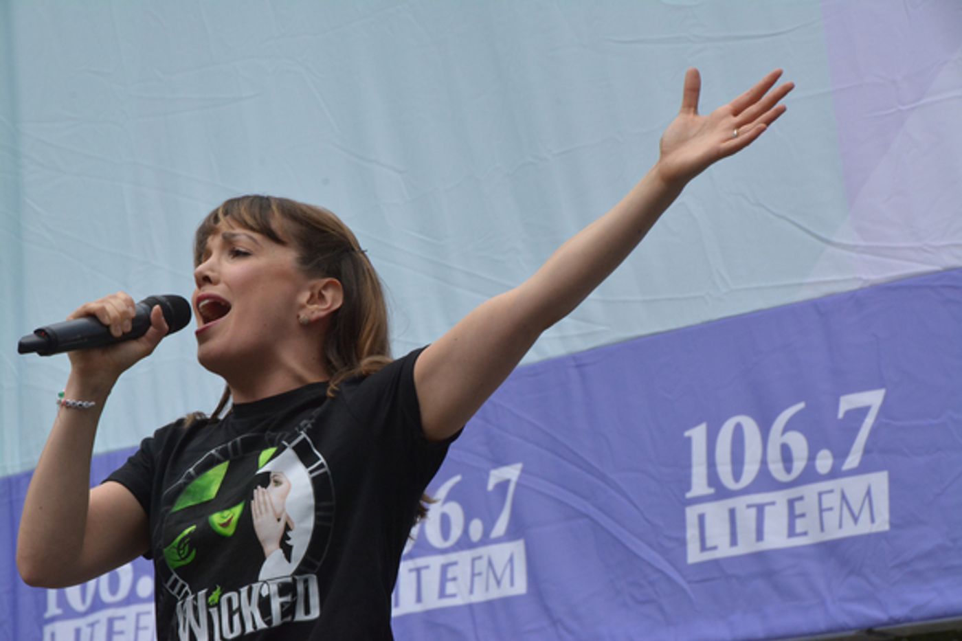 Photo Coverage: GROUNDHOG DAY, WICKED & More Help Kick Off the Summer at Broadway in Bryant Park!  Image