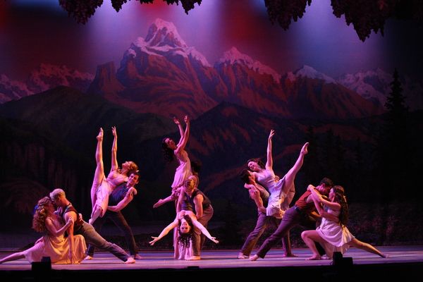 Bride Lily Kaufmann and brother Matthew Davies in Peggy Hickeyâ€™s spring ballet Photo