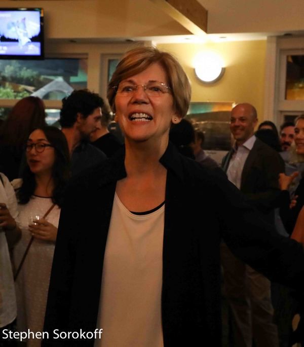 Elizabeth Warren Photo