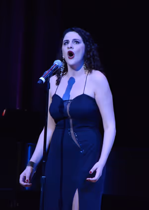 Liron Gavri @ BroadwayWorld Liron Gavri Photo
