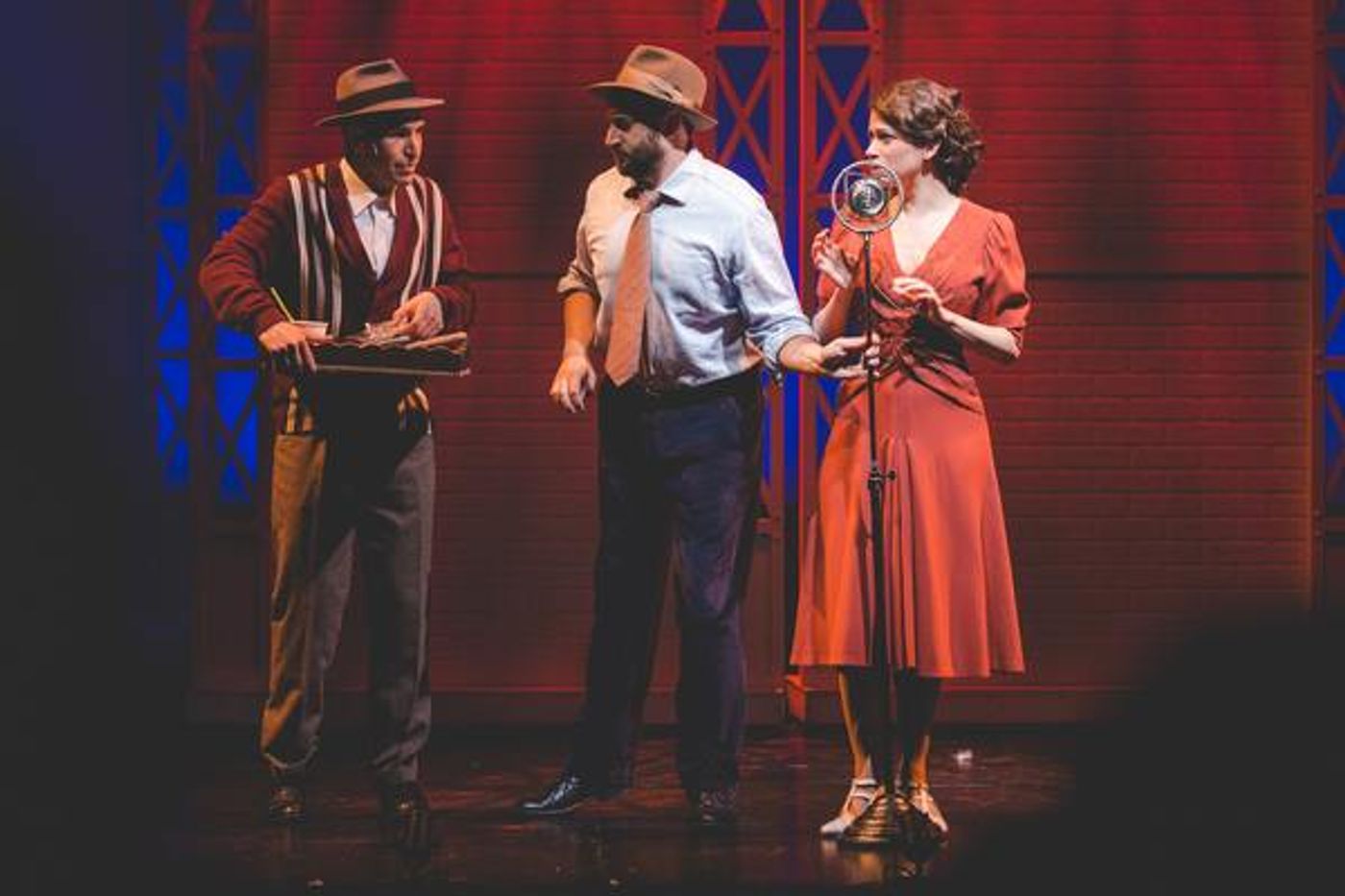 Photo Flash: First Look at AMERIKE - THE GOLDEN LAND at National Yiddish Theatre Folksbiene  Image