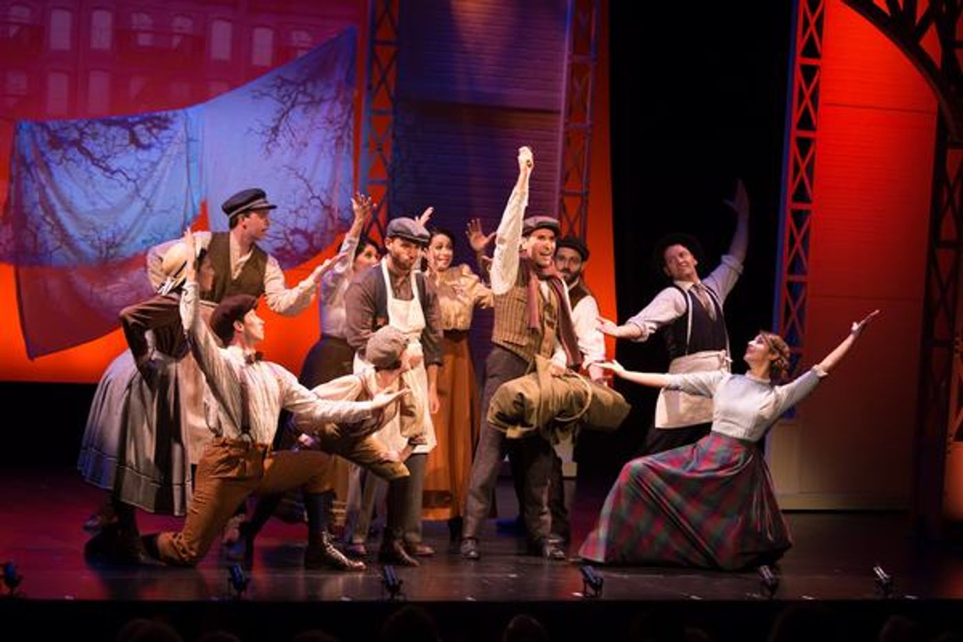 Photo Flash: First Look at AMERIKE - THE GOLDEN LAND at National Yiddish Theatre Folksbiene  Image