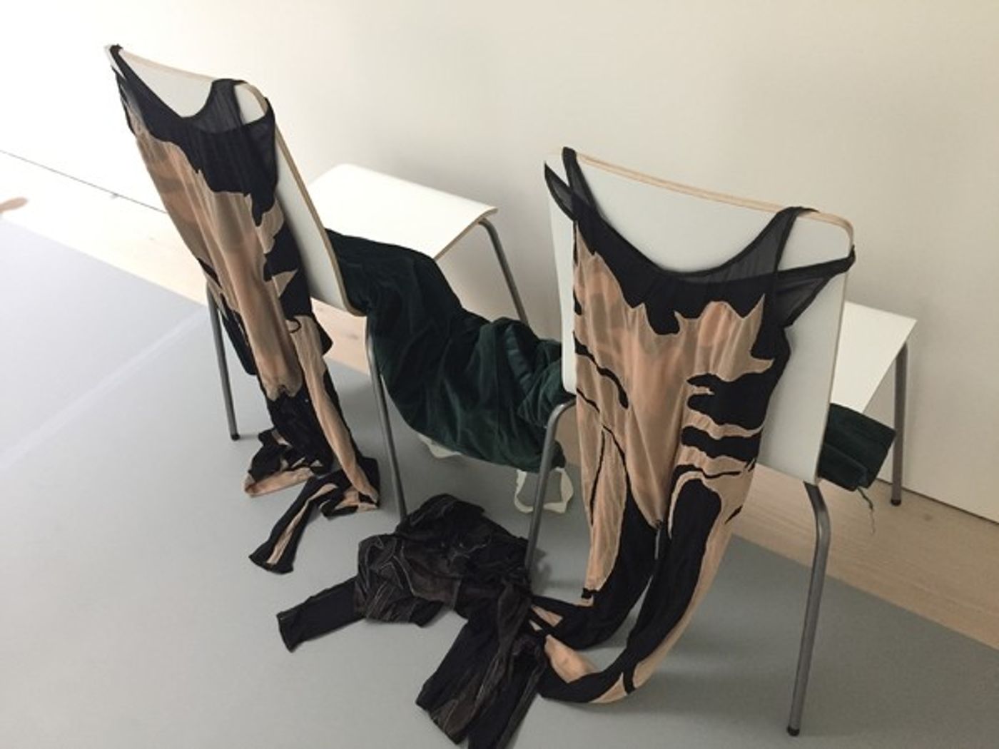 Photo Flash: Rehearsals Begin at Studio Wayne McGregor, Matthew Hawkins and Red Note Ensemble's VESALII ICONES  Image