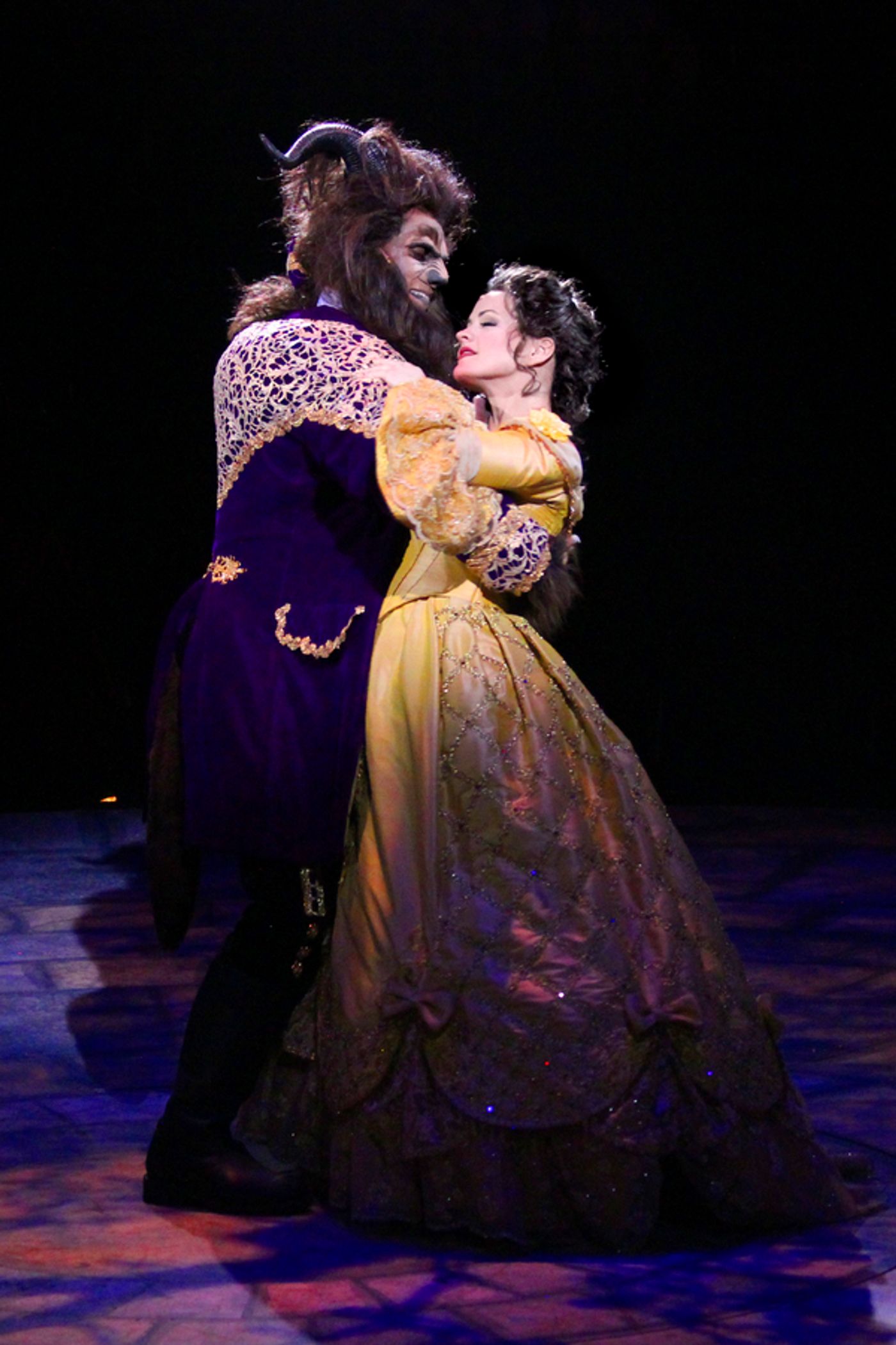 Photo Flash: First Look at Disney's BEAUTY AND THE BEAST, Featuring Christiane Noll at North Shore Music Theatre Photo Flash: First Look at Disney's BEAUTY AND THE BEAST, Featuring Christiane Noll at North Shore Music Theatre Image