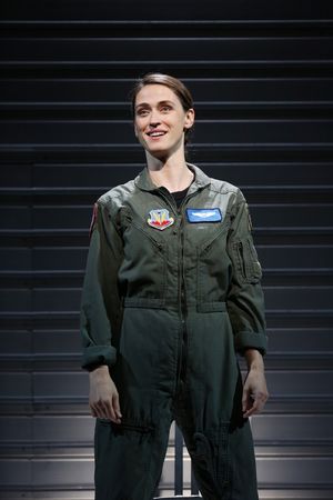 Elizabeth Stahlmann a @ BroadwayWorld Elizabeth Stahlmann a Photo