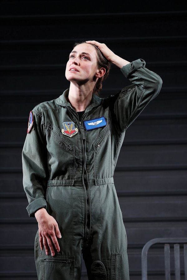 Elizabeth Stahlmann a Photo