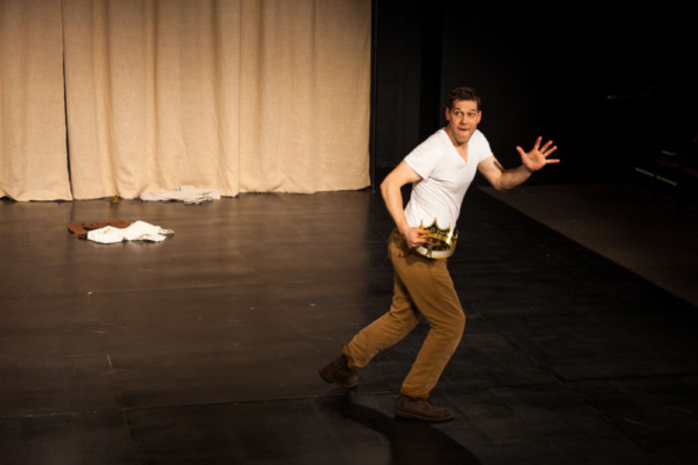 Photo Flash: First Look at Playhouse on Park's THE COMPLETE WORKS OF WILLIAM SHAKESPEARE (ABRIDGED)  Image