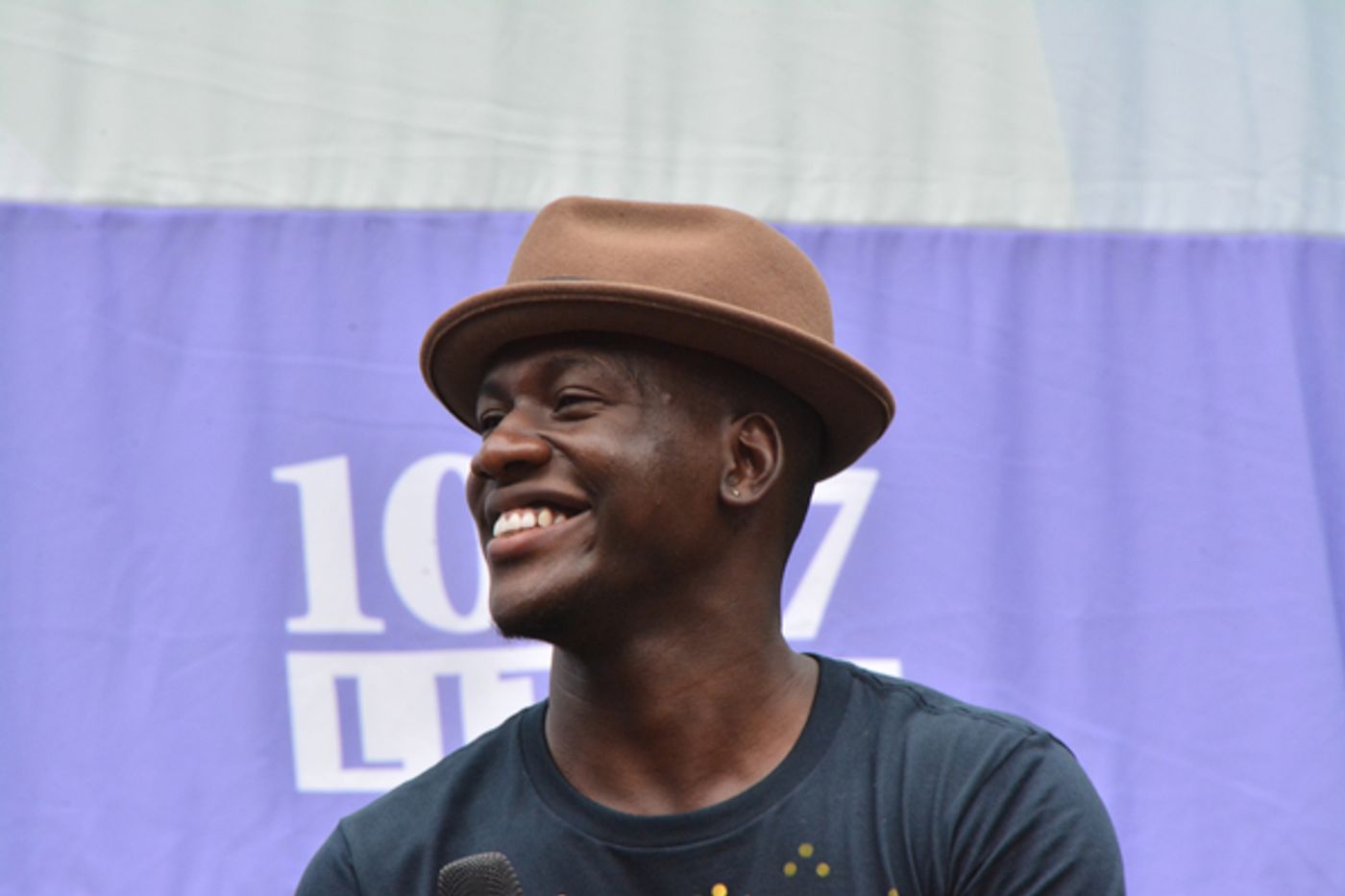 Photo Coverage: Casts of KINKY BOOTS, BEAUTIFUL & More Sing Out at Broadway in Bryant Park!  Image
