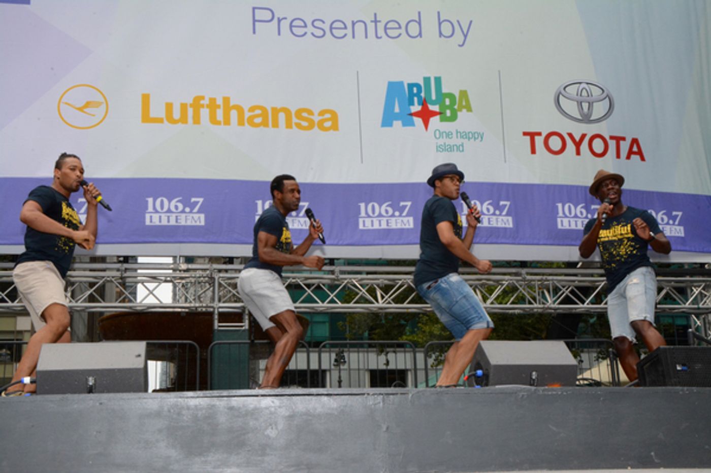 Photo Coverage: Casts of KINKY BOOTS, BEAUTIFUL & More Sing Out at Broadway in Bryant Park!  Image