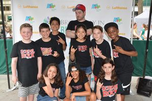 Jonathan Wagner and the School of Rock Kids- Walden Sullivan, Paul Luke Bonenfant, Raqhav Mehrotra, Ruth Righi, Gianna Harris, Ellie Kim, Sammy Ramirez, Rachel Katzke and Terrance Bell, Jr. @ BroadwayWorld Jonathan Wagner and the School of Rock Kids- Walden Sullivan, Paul Luke Bonenfant, Ra Photo