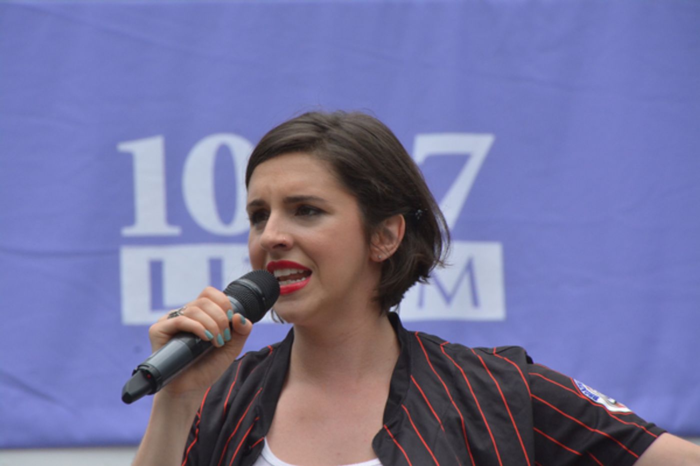 Photo Coverage: Casts of KINKY BOOTS, BEAUTIFUL & More Sing Out at Broadway in Bryant Park!  Image
