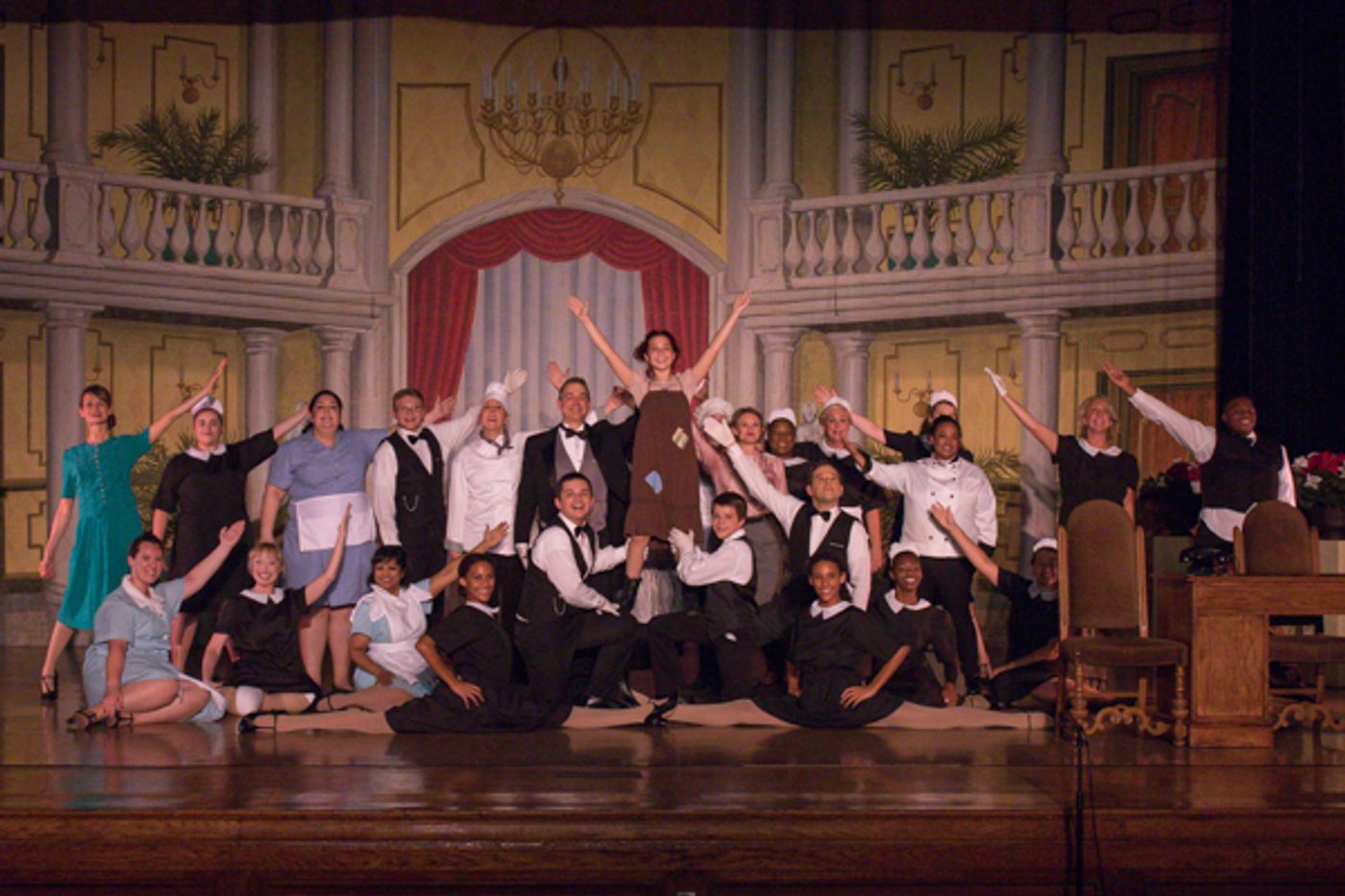 Photo Coverage: First look at Pickerington Community Theatre's ANNIE  Image