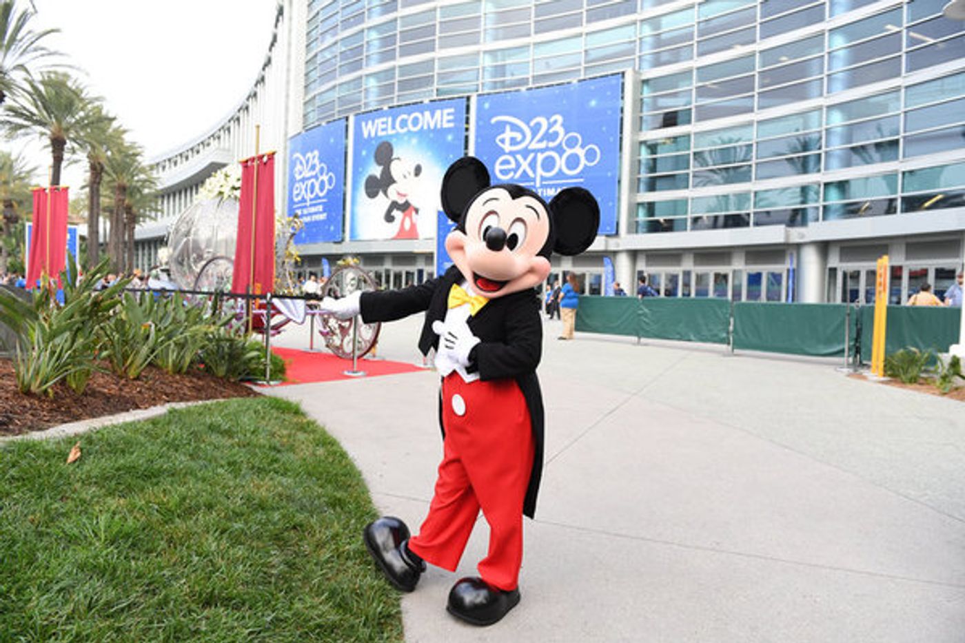 Photo Flash: First Look - The D23 Expo Kicks Off In Anaheim, California  Image