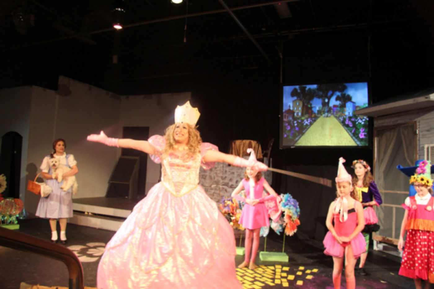 Photo Flash: Summer Orlando Becomes First Male Actor to Play 'Dorothy' in THE WIZARD OF OZ  Image